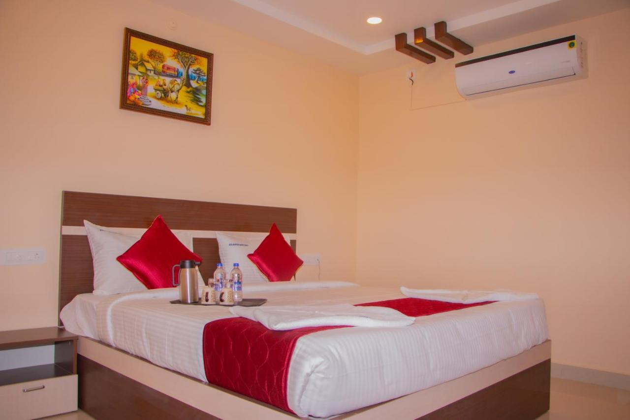 Hotel Mountview Comforts Tirupati Kültér fotó