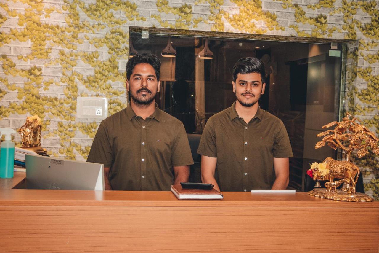Hotel Mountview Comforts Tirupati Kültér fotó