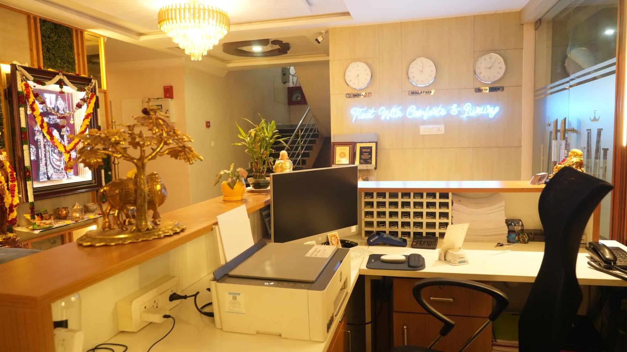 Hotel Mountview Comforts Tirupati Kültér fotó