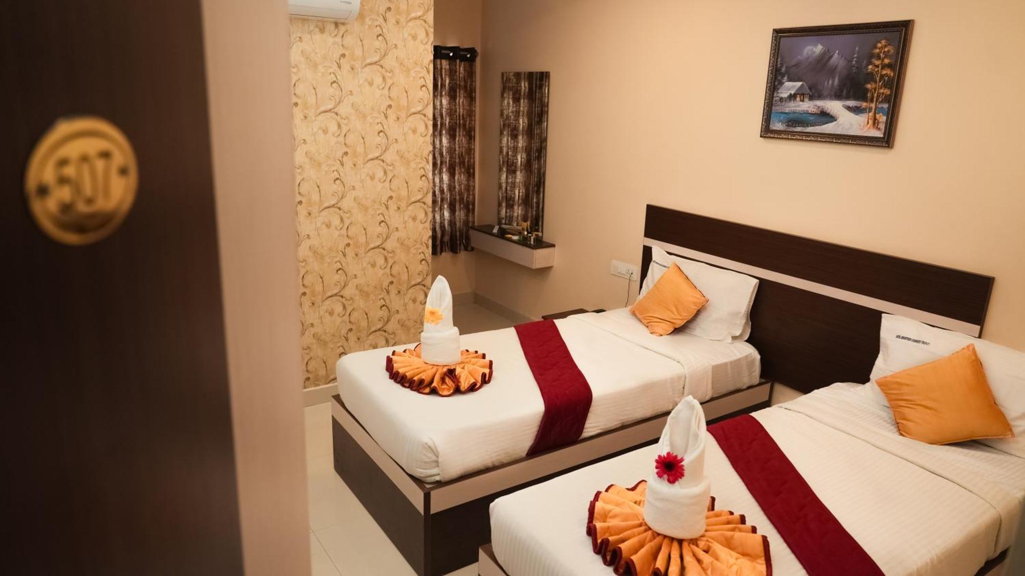 Hotel Mountview Comforts Tirupati Kültér fotó