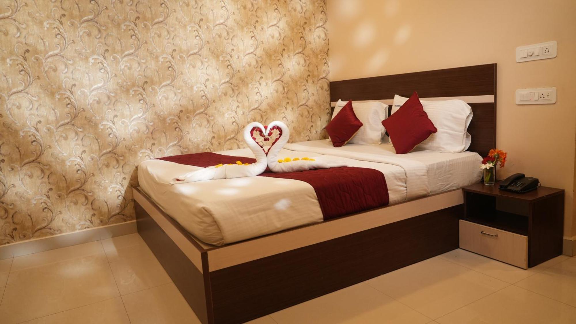 Hotel Mountview Comforts Tirupati Kültér fotó