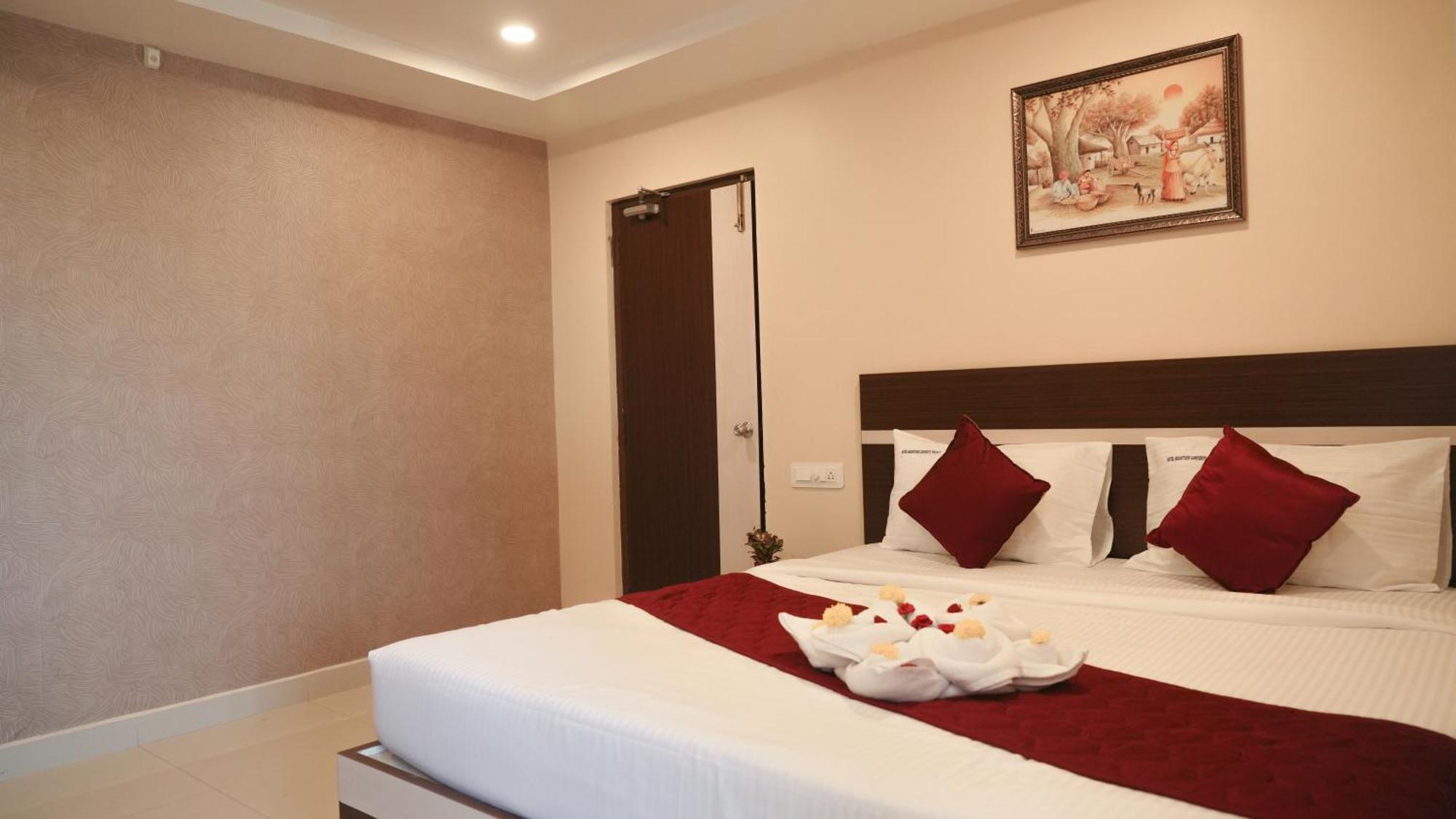 Hotel Mountview Comforts Tirupati Kültér fotó