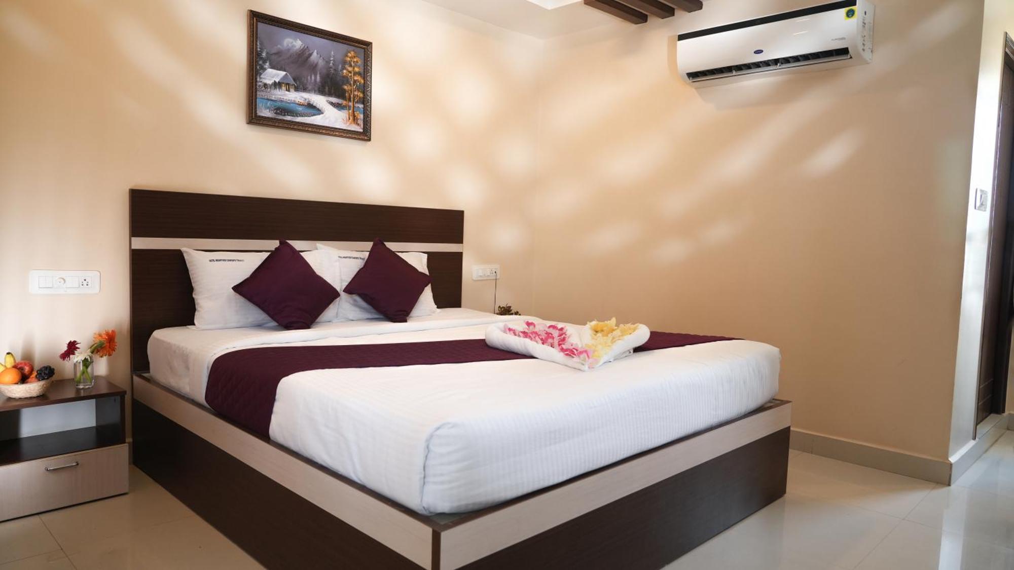 Hotel Mountview Comforts Tirupati Kültér fotó