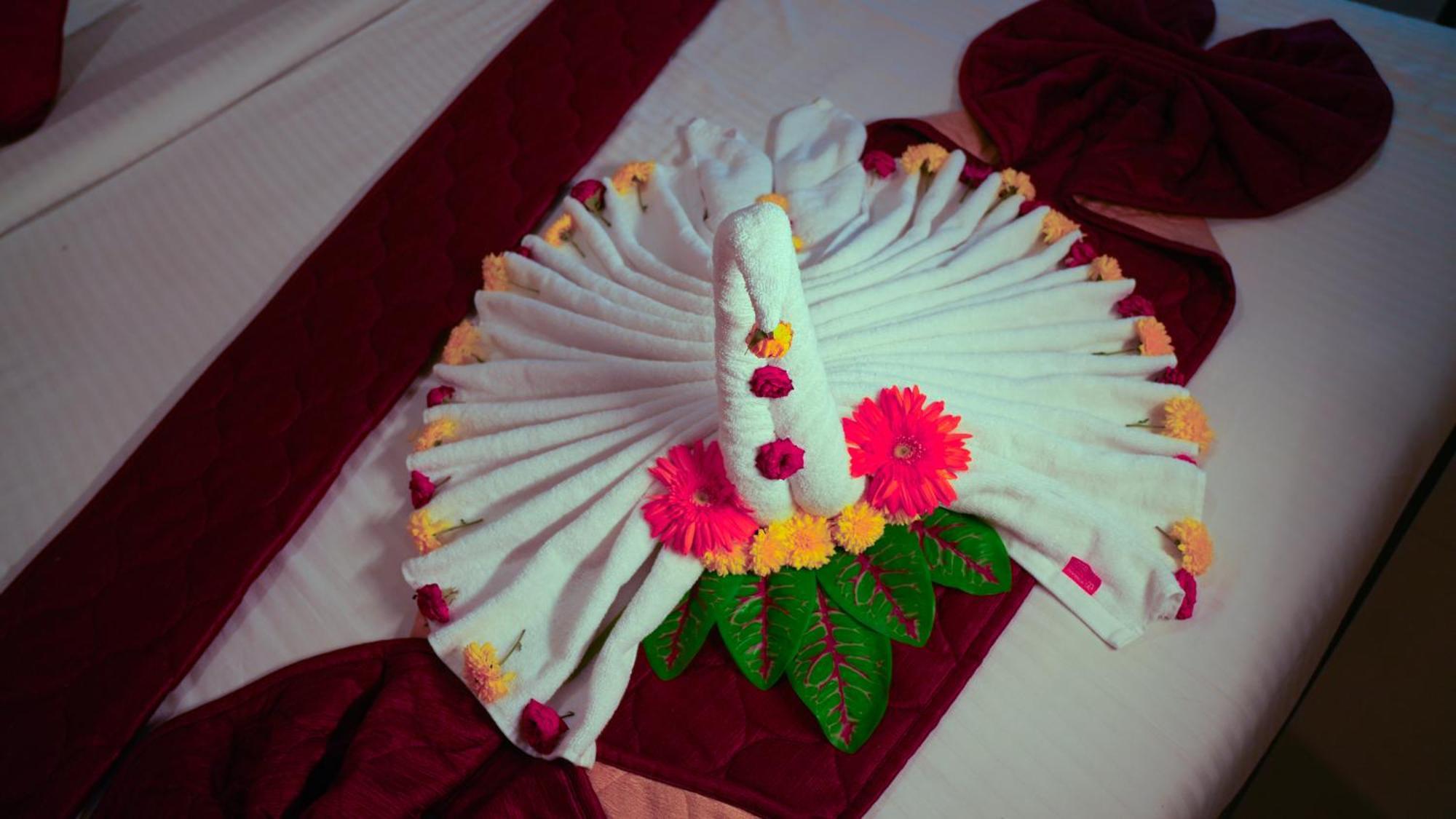 Hotel Mountview Comforts Tirupati Kültér fotó